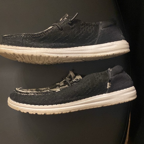 Cow print hey dudes - Picture 2 of 6